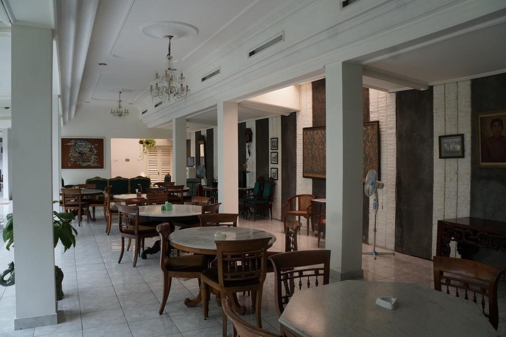 Hotel Kirana Jogyakarta Zewnętrze zdjęcie