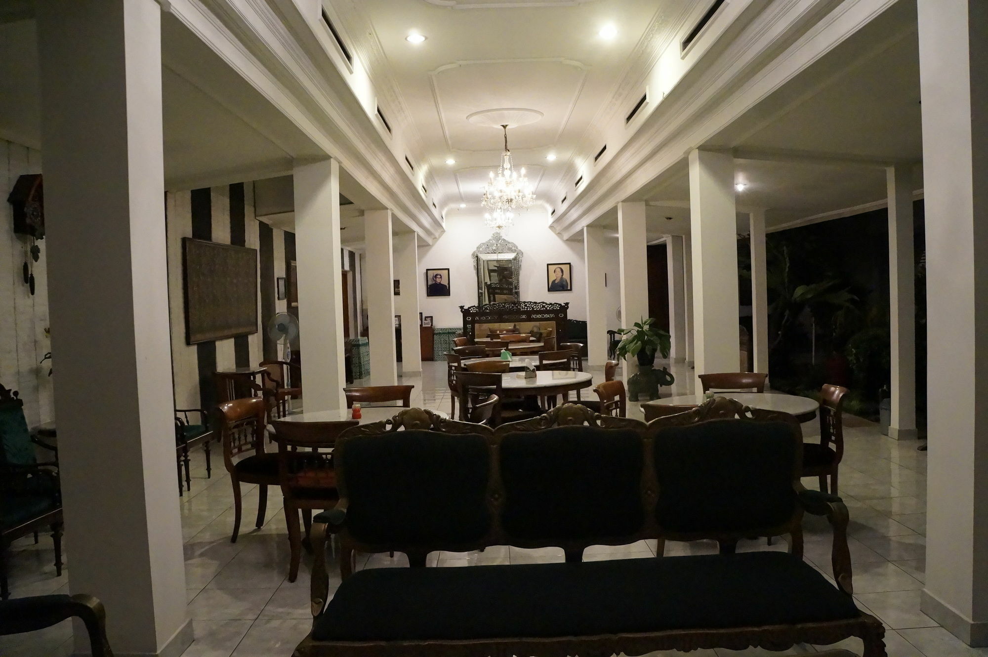 Hotel Kirana Jogyakarta Zewnętrze zdjęcie